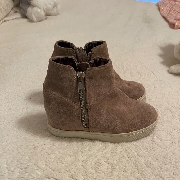 Steve Madden Other - Steve Madden Boots Size 13